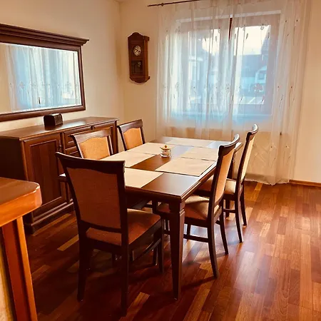 Apartment Orzechowy Raj *